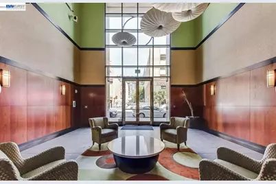 423 7th St #208, Oakland, CA 94607 - Photo 2