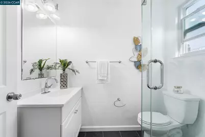 3583 Dumbarton St, Concord, CA 94519 - Photo 38