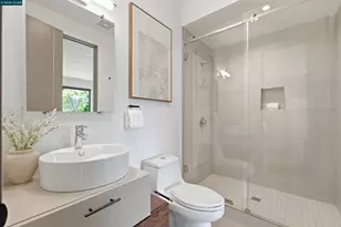11 Bigleaf Rd, Orinda, CA 94563 - Photo 42