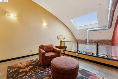 425 11th St #6, Oakland, CA 94606 - Photo 30