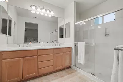 241 Yellow Rose Cir, Oakley, CA 94561 - Photo 22