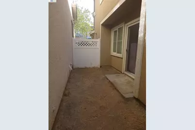 313 Turnstone Cir, Pittsburg, CA 94565 - Photo 42