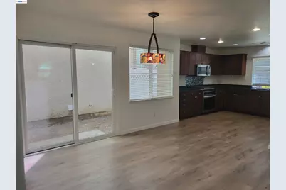 313 Turnstone Cir, Pittsburg, CA 94565 - Photo 22