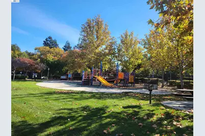 313 Turnstone Cir, Pittsburg, CA 94565 - Photo 6