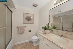 1305 Singingwood Ct, Walnut Creek, CA 94595 - Photo 12