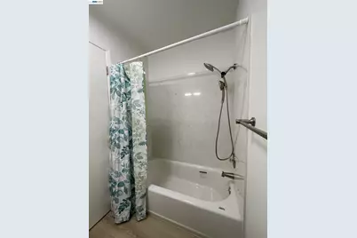965 Shorepoint Ct #200, Alameda, CA 94501 - Photo 14
