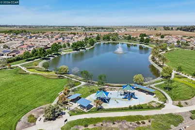 9253 Shearwater Cir, Discovery Bay, CA 94505 - Photo 42