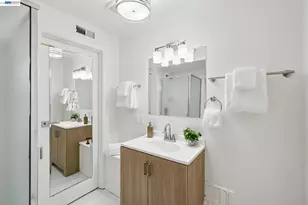 39 Chatsworth Ct, Oakland, CA 94611 - Photo 46