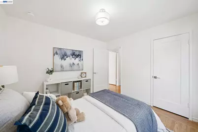 39 Chatsworth Ct, Oakland, CA 94611 - Photo 40