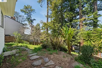 39 Chatsworth Ct, Oakland, CA 94611 - Photo 56