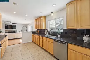 21 Mcclarren Ct, Brentwood, CA 94513 - Photo 12