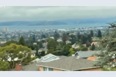 135 Alta Rd, Oakland, CA 94618 - Photo 22