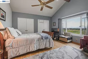 466 Crystalline Dr, Fremont, CA 94539 - Photo 26