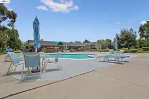 1130 Fontana Dr, Alameda, CA 94502 - Photo 60