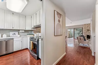 1130 Fontana Drive, Alameda, CA 94502 - Photo 6