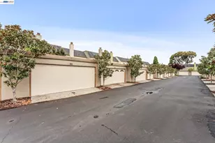 1130 Fontana Dr, Alameda, CA 94502 - Photo 54