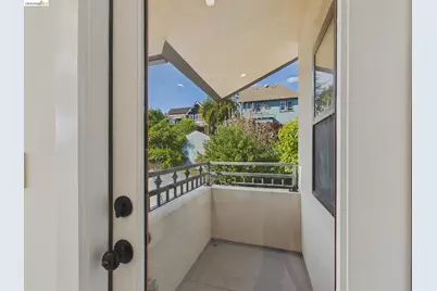 714 Walavista Ave, Oakland, CA 94610 - Photo 36