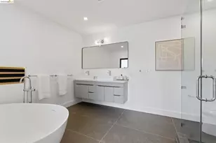 714 Walavista Ave, Oakland, CA 94610 - Photo 58