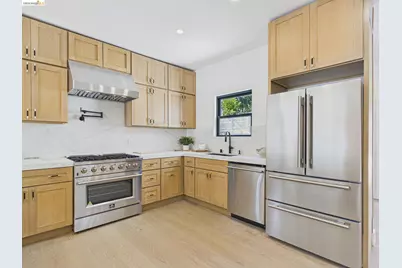 714 Walavista Ave, Oakland, CA 94610 - Photo 14