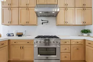 714 Walavista Ave, Oakland, CA 94610 - Photo 30