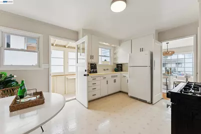 473 Pacific Ave, Alameda, CA 94501 - Photo 14