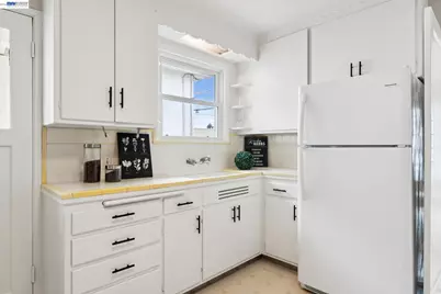 473 Pacific Ave, Alameda, CA 94501 - Photo 16