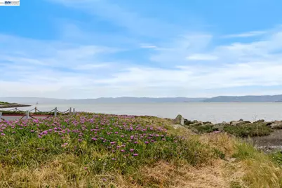 312 Tideway Dr, Alameda, CA 94501 - Photo 52