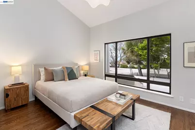 312 Tideway Dr, Alameda, CA 94501 - Photo 36