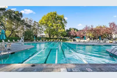 802 Delaware St #APT 202, San Mateo, CA 94401 - Photo 26