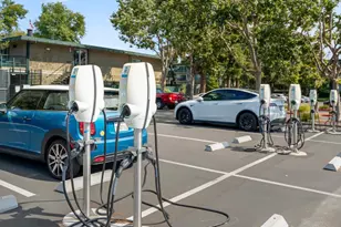 802 Delaware St, San Mateo, CA 94401 - Photo 32