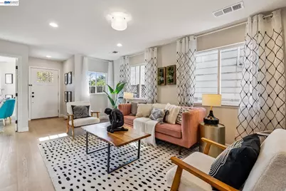 2431 Linden Street, Oakland, CA 94607 - Photo 4