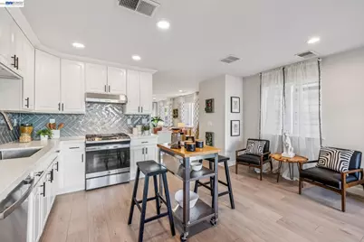 2431 Linden Street, Oakland, CA 94607 - Photo 8