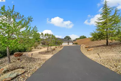 2767 Canoe St, Copperopolis, CA 95228 - Photo 2