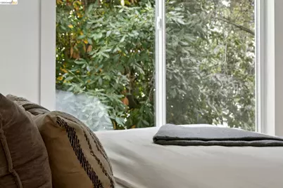 199 Montecito Ave. #107, Oakland, CA 94610 - Photo 22