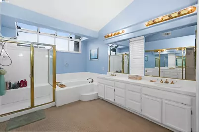 2065 Seville Dr, Tracy, CA 95377 - Photo 28