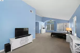 2065 Seville Dr, Tracy, CA 95377 - Photo 26