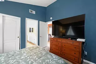 2065 Seville Dr, Tracy, CA 95377 - Photo 36