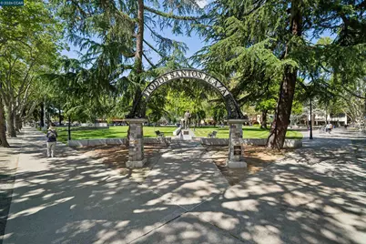 1895 Landana #B, Concord, CA 94519 - Photo 32