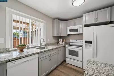 1895 Landana #B, Concord, CA 94519 - Photo 12