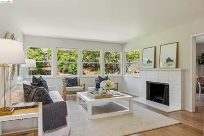 4 Camelford Ct, Moraga, CA 94556 - Photo 4