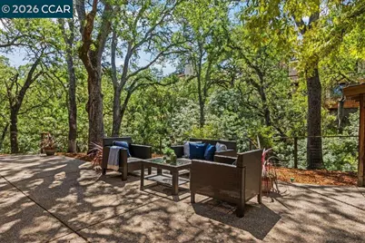 131 Saint Germain Ln, Pleasant Hill, CA 94523 - Photo 28