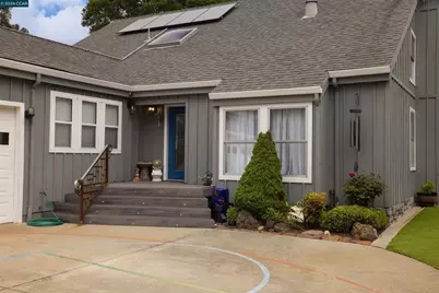 5260 A Sunset Dr, El Sobrante, CA 94803 - Photo 4