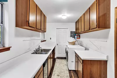 5260 A Sunset Dr, El Sobrante, CA 94803 - Photo 12