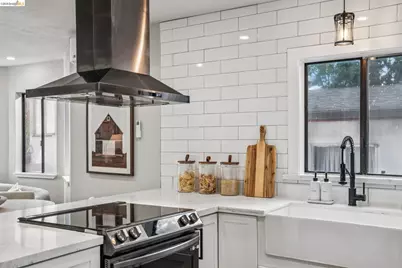 3223 Courtland Ave, Oakland, CA 94619 - Photo 12