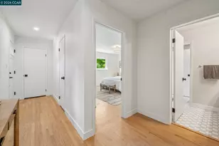 6728 Aitken Dr, Oakland, CA 94611 - Photo 16