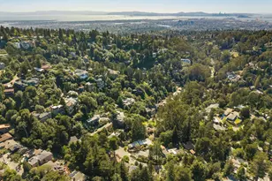 6728 Aitken Dr, Oakland, CA 94611 - Photo 46