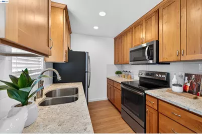 74 Peters  Ave, Pleasanton, CA 94566 - Photo 8