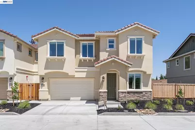 122 Creek View Cir, Fairfield, CA 94533 - Photo 1