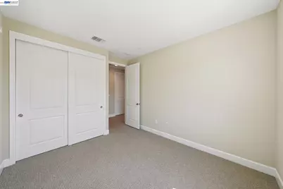 122 Creek View Cir, Fairfield, CA 94533 - Photo 34