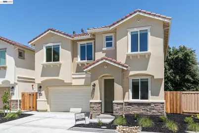 122 Creek View Cir, Fairfield, CA 94533 - Photo 2